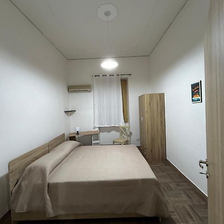 Hotel Al Vespro Palermo Esterno foto