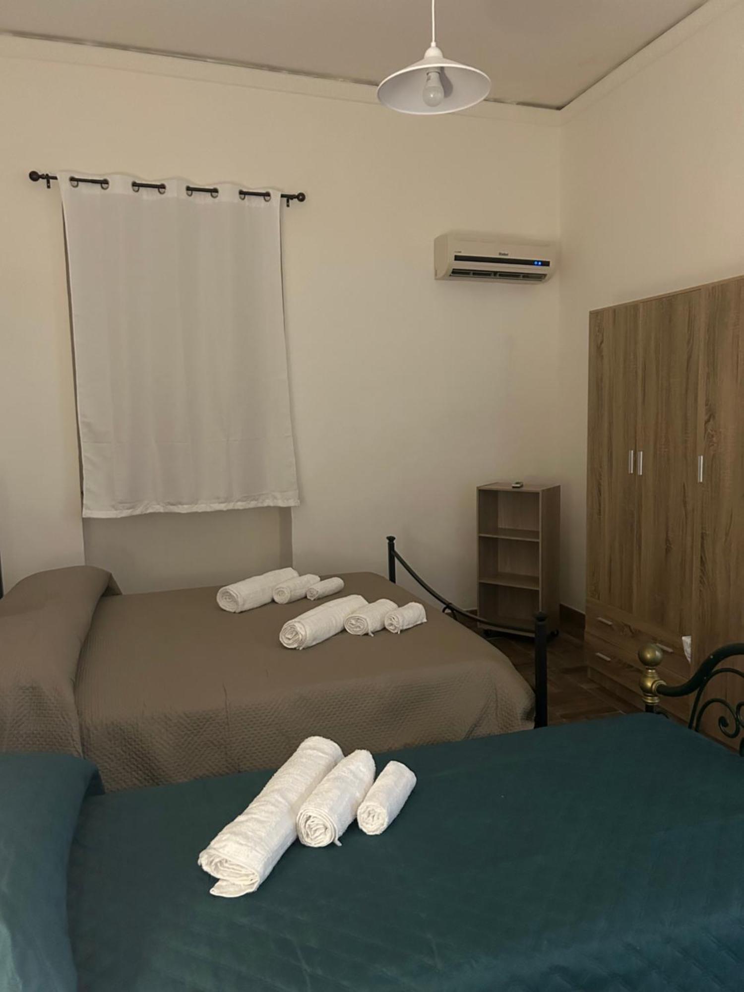 Hotel Al Vespro Palermo Esterno foto